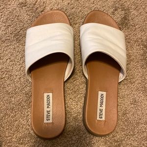 Steve Madden white sandals